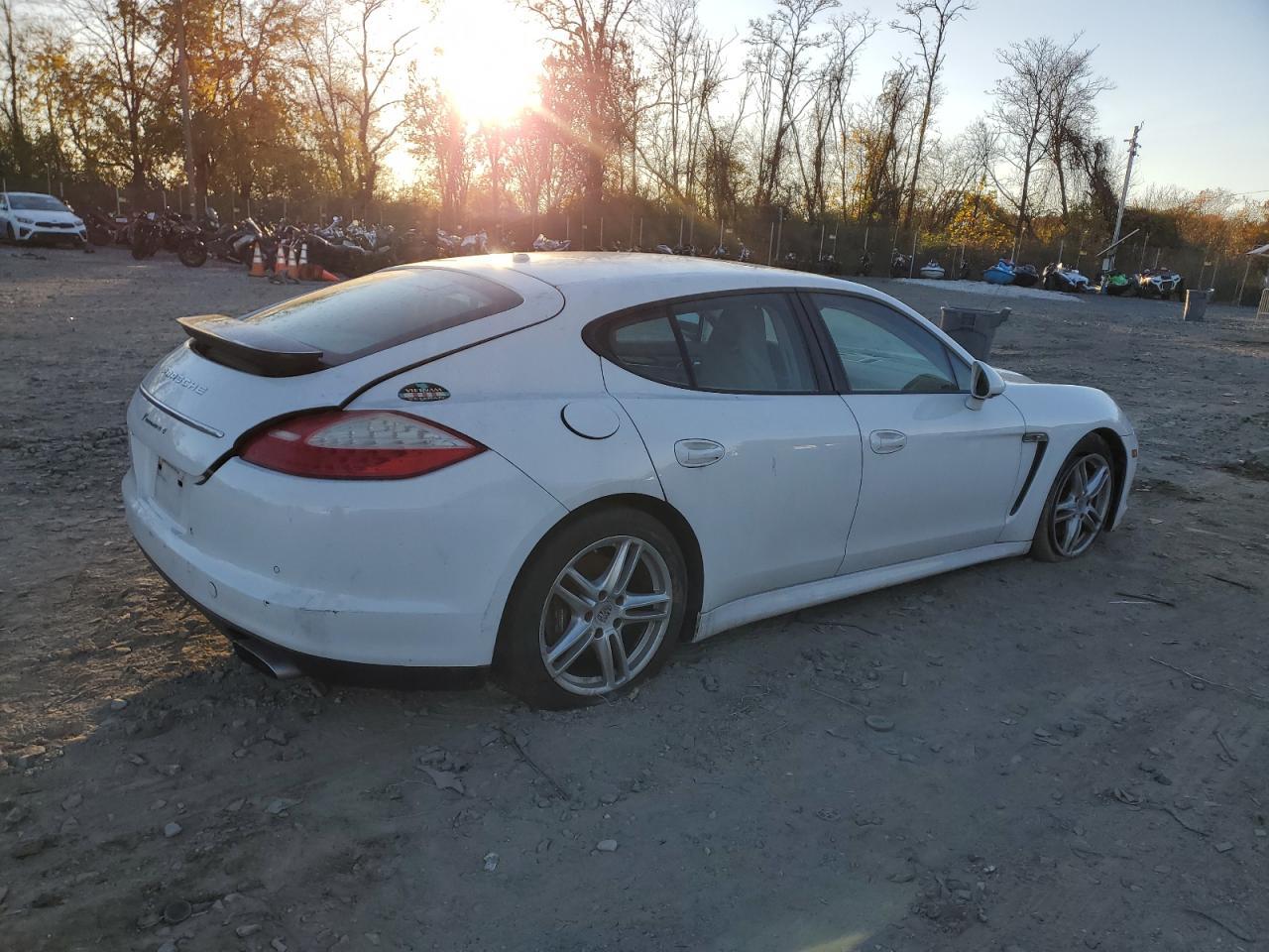 2011 Porsche Panamera 2 - Фото 3