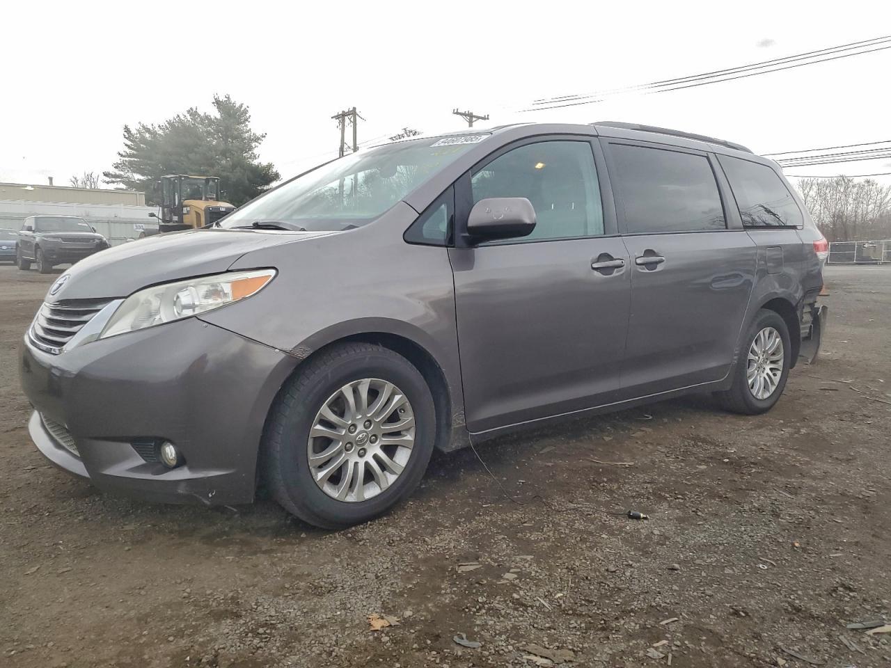 2013 Toyota Sienna Xle