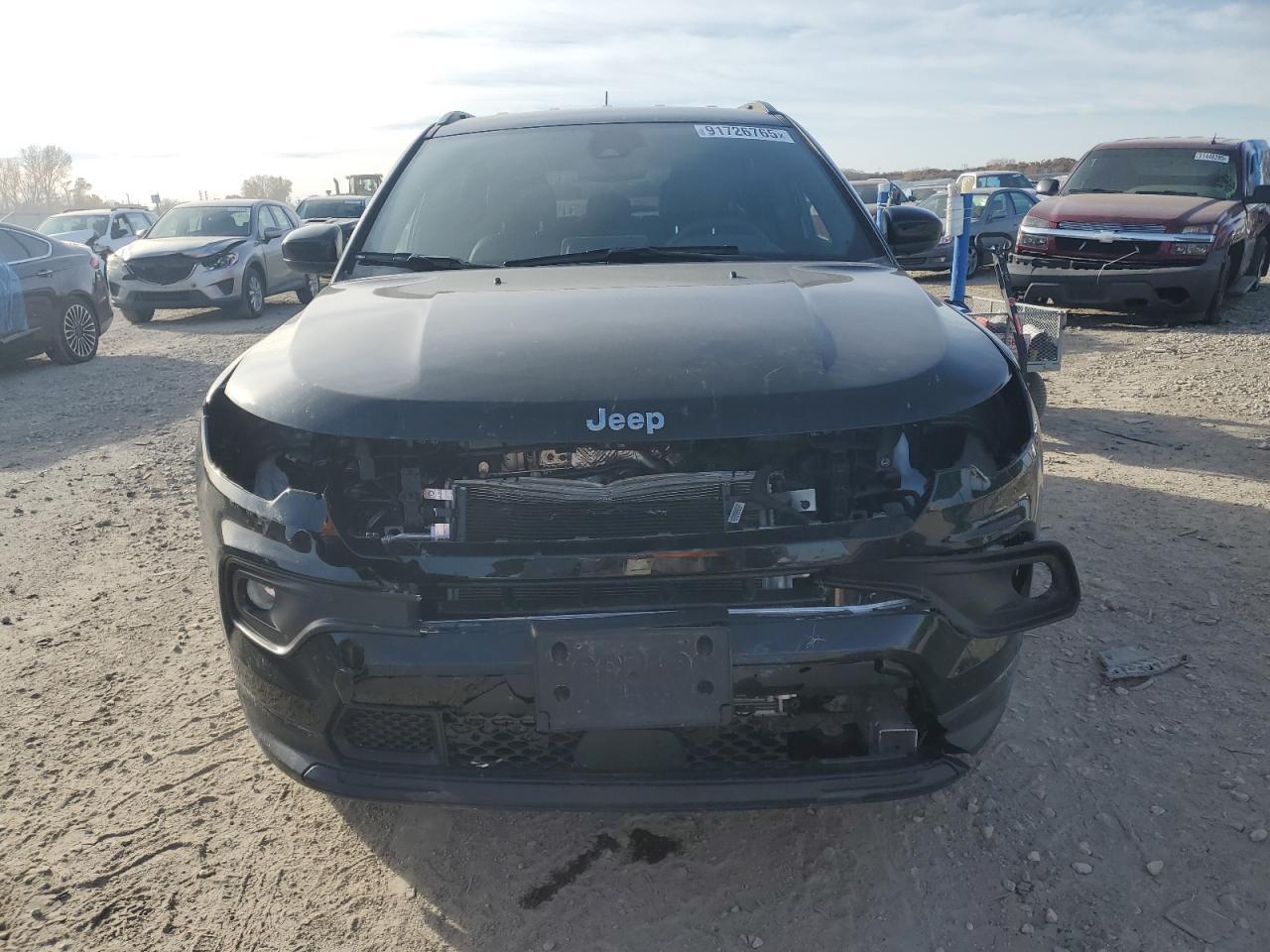 2025 Jeep Compass Latitude - Фото 5
