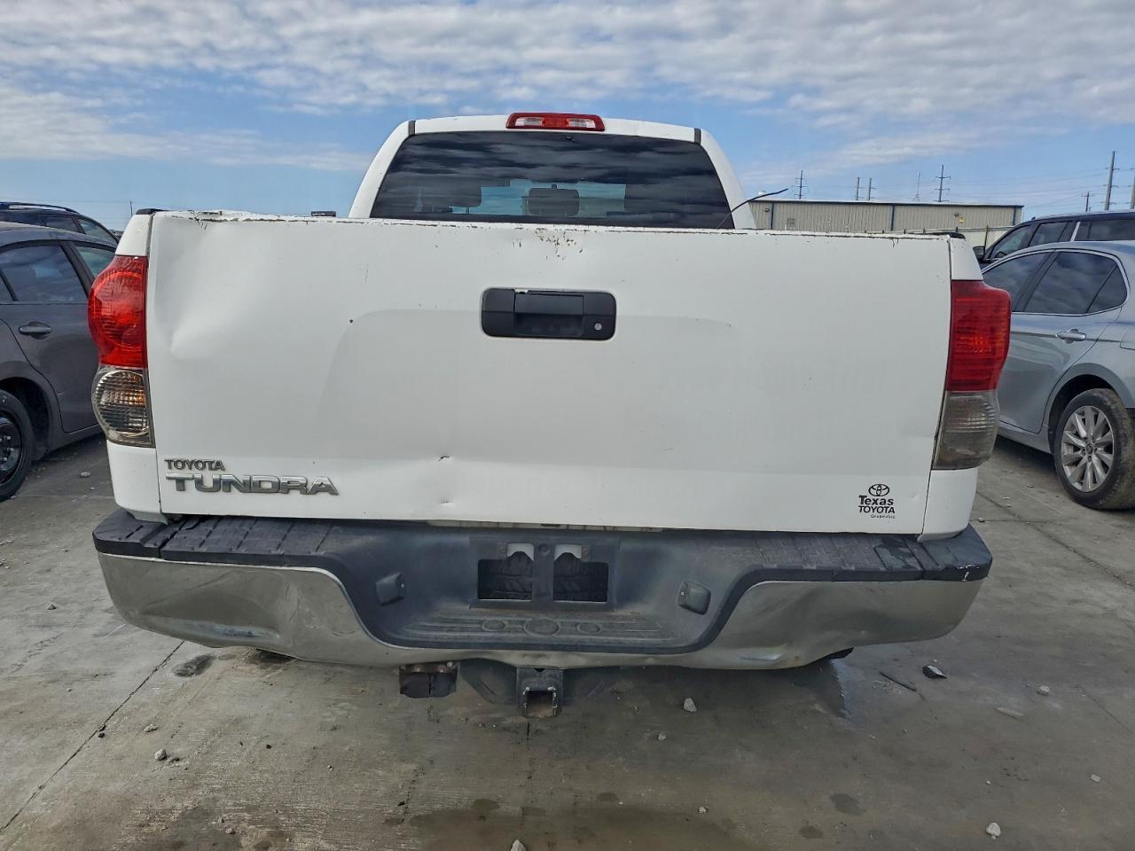 2010 Toyota Tundra Double Cab Sr5 - Image 6