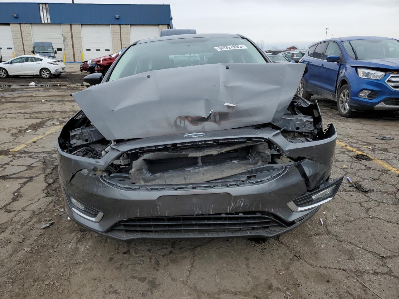 2016 Ford Focus Titanium - Image 5