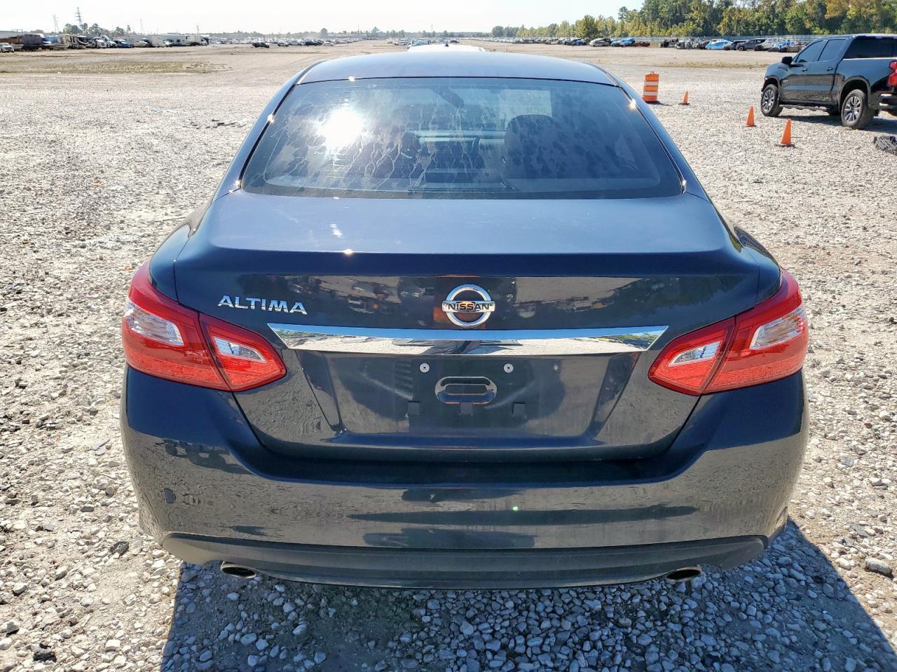 2016 Nissan Altima 2.5 S - Фото 6