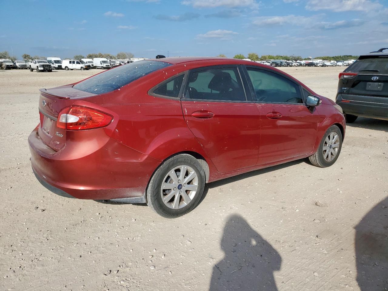 2013 Ford Fiesta Se - Image 3