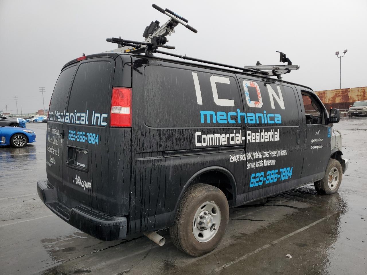 2020 Chevrolet Express Delivery Van - Фото 3