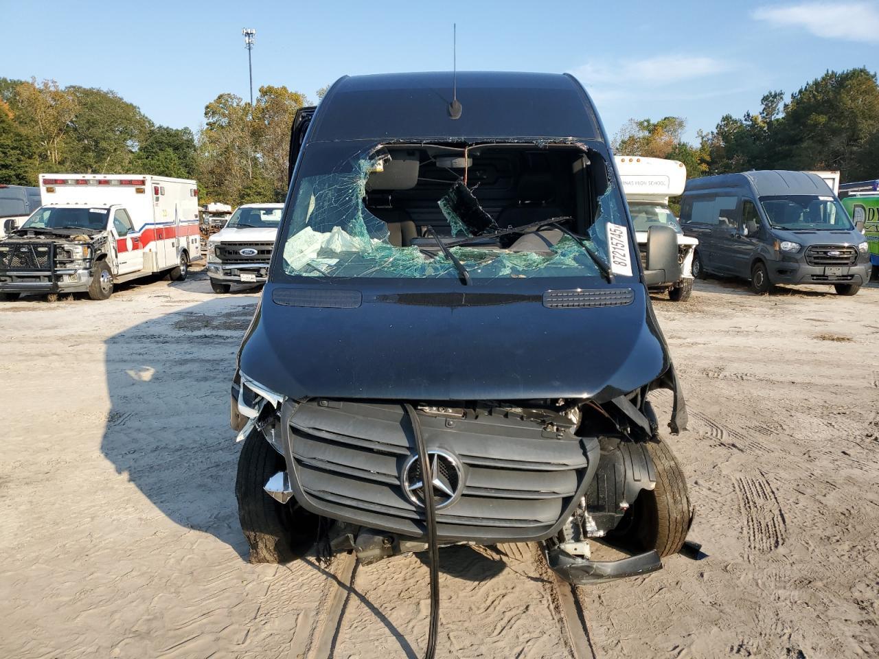 2023 Mercedes-Benz Sprinter 2500 - Image 5