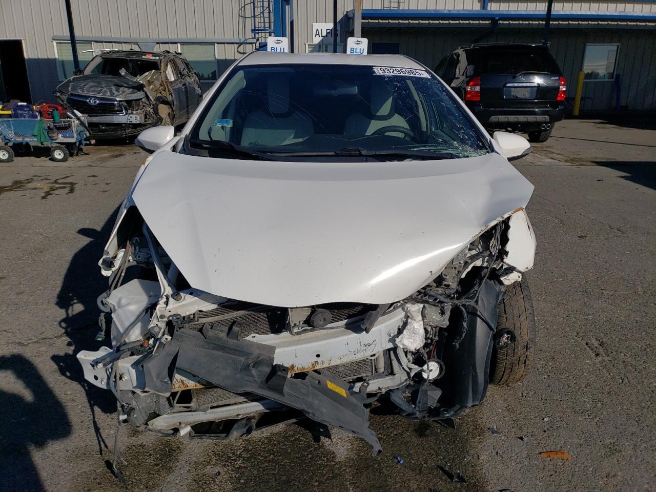 2012 Toyota Prius C One - Фото 5