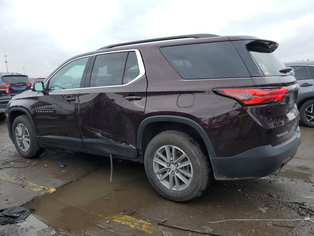 2022 Chevrolet Traverse Lt - Image 2