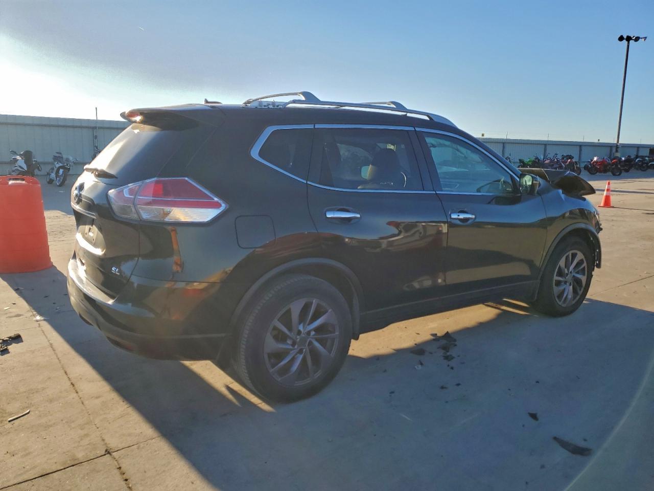 2016 Nissan Rogue S - Image 3