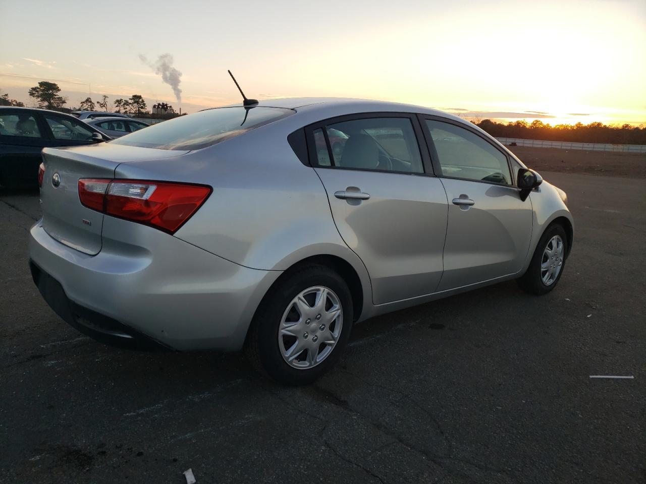2015 Kia Rio Lx - Фото 3