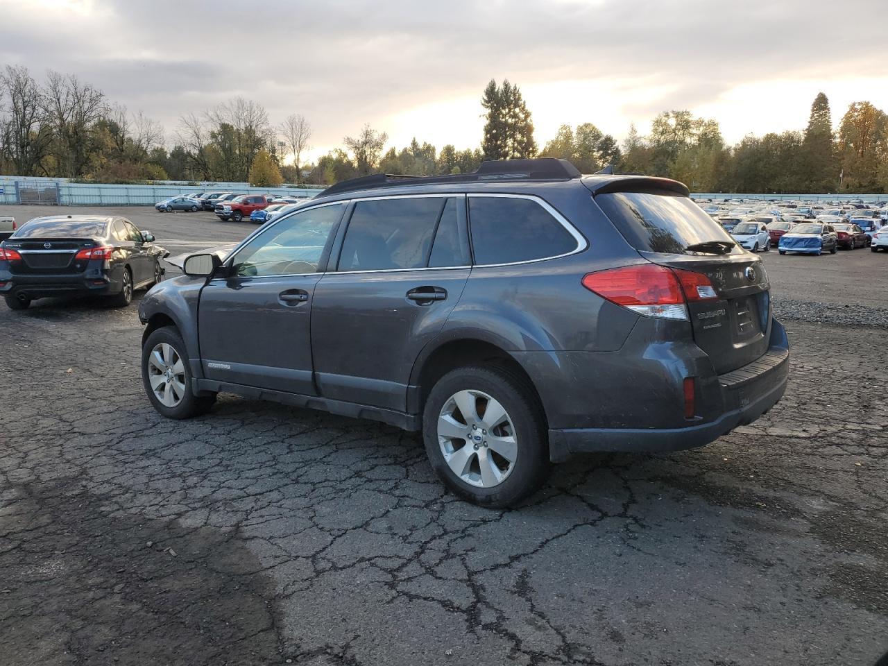 2012 Subaru Outback 3.6R Limited - Фото 2