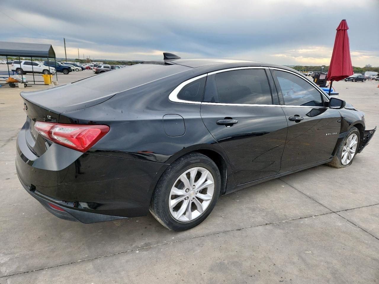 2019 Chevrolet Malibu Lt - Image 3