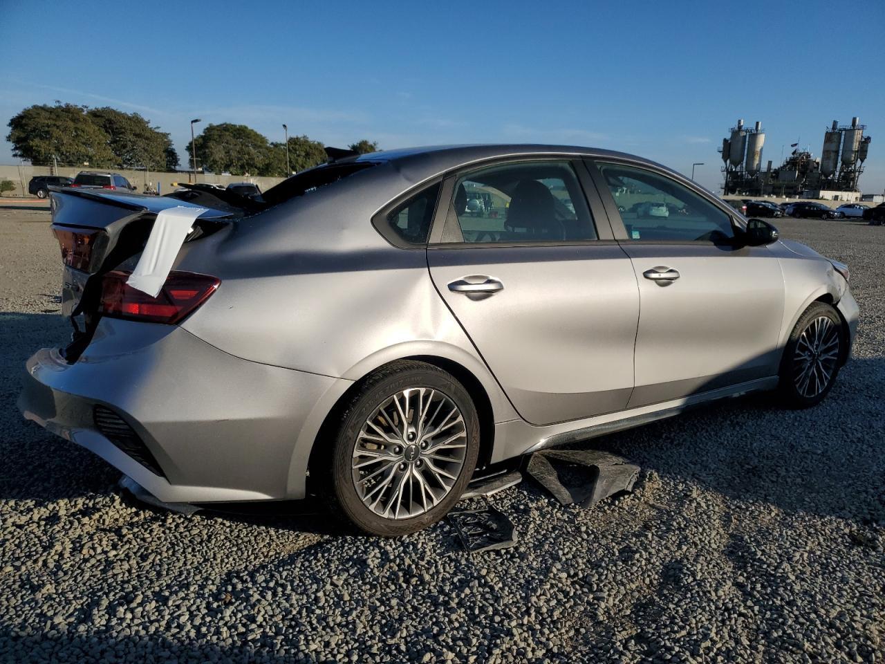 2023 Kia Forte Gt Line - Фото 3
