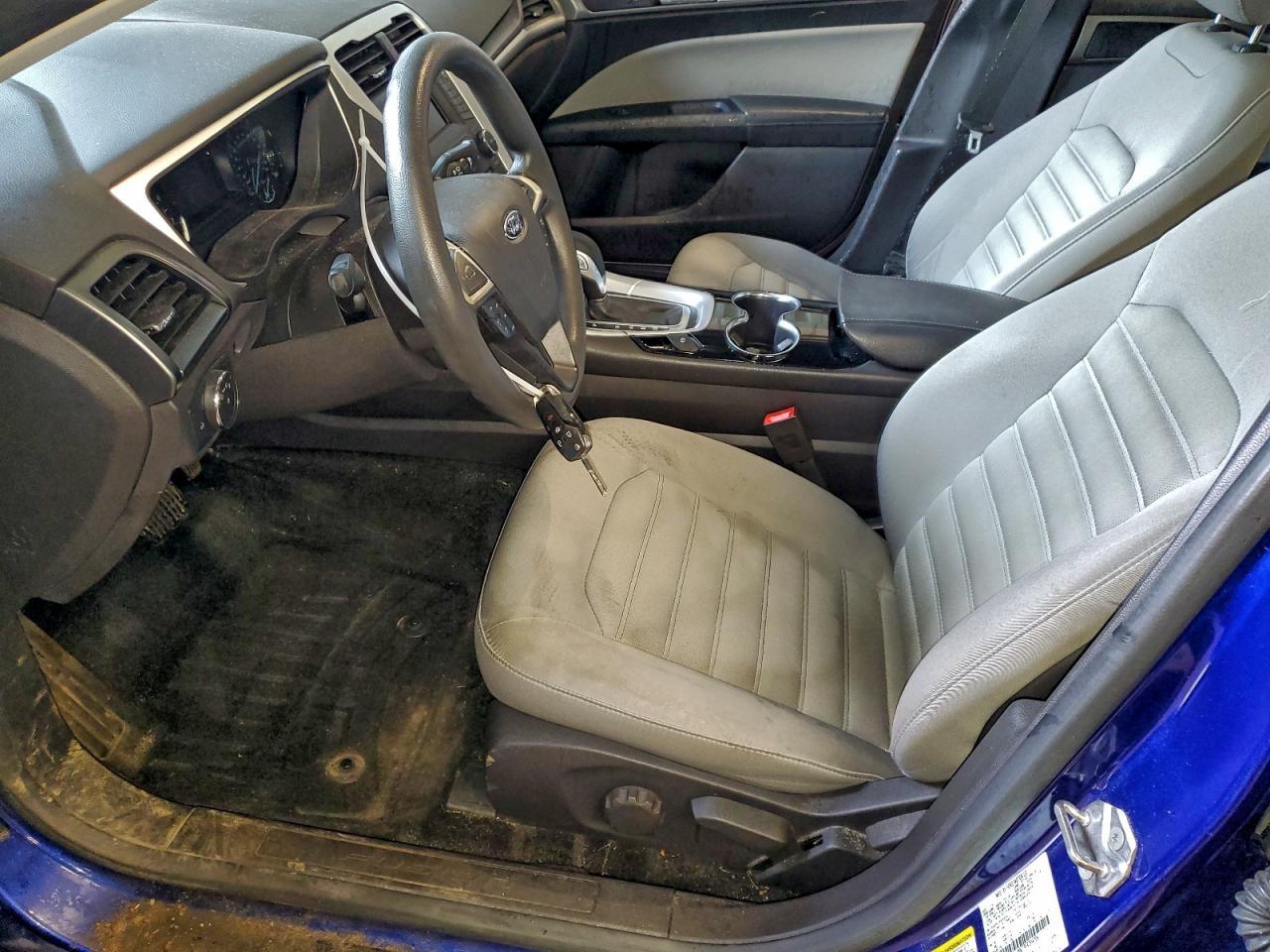 2015 Ford Fusion S - Фото 7