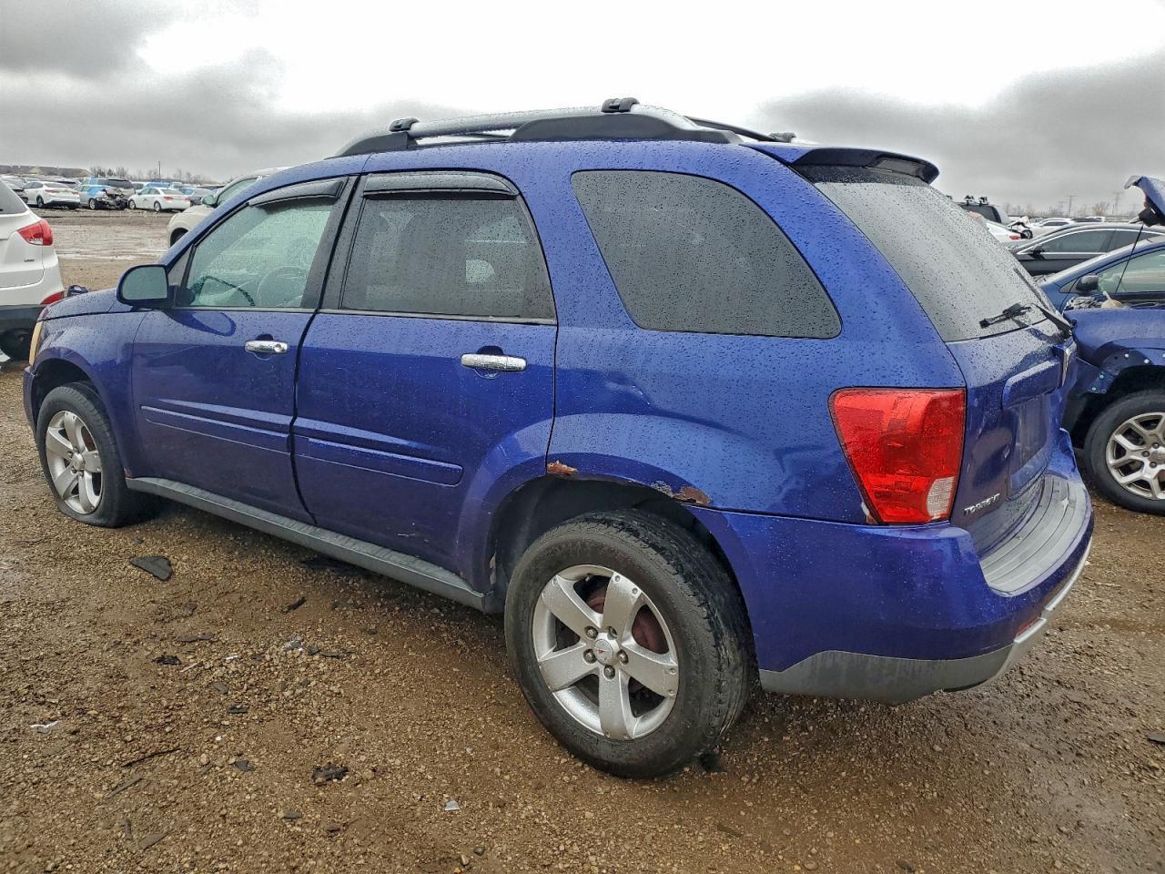 2006 Pontiac Torrent - Image 2