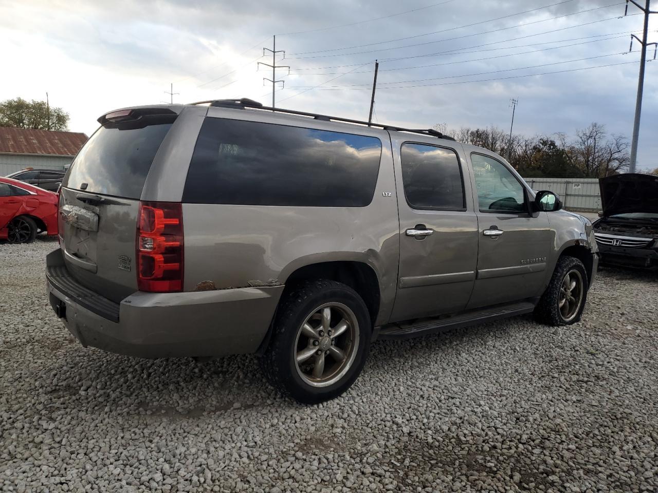 2008 Chevrolet Suburban K1500 Ls - Фото 3
