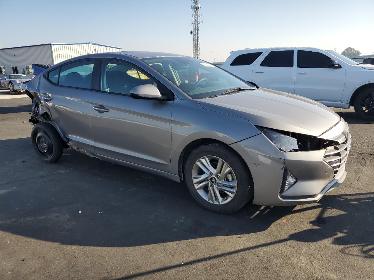 2020 Hyundai Elantra Sel - Фото 4