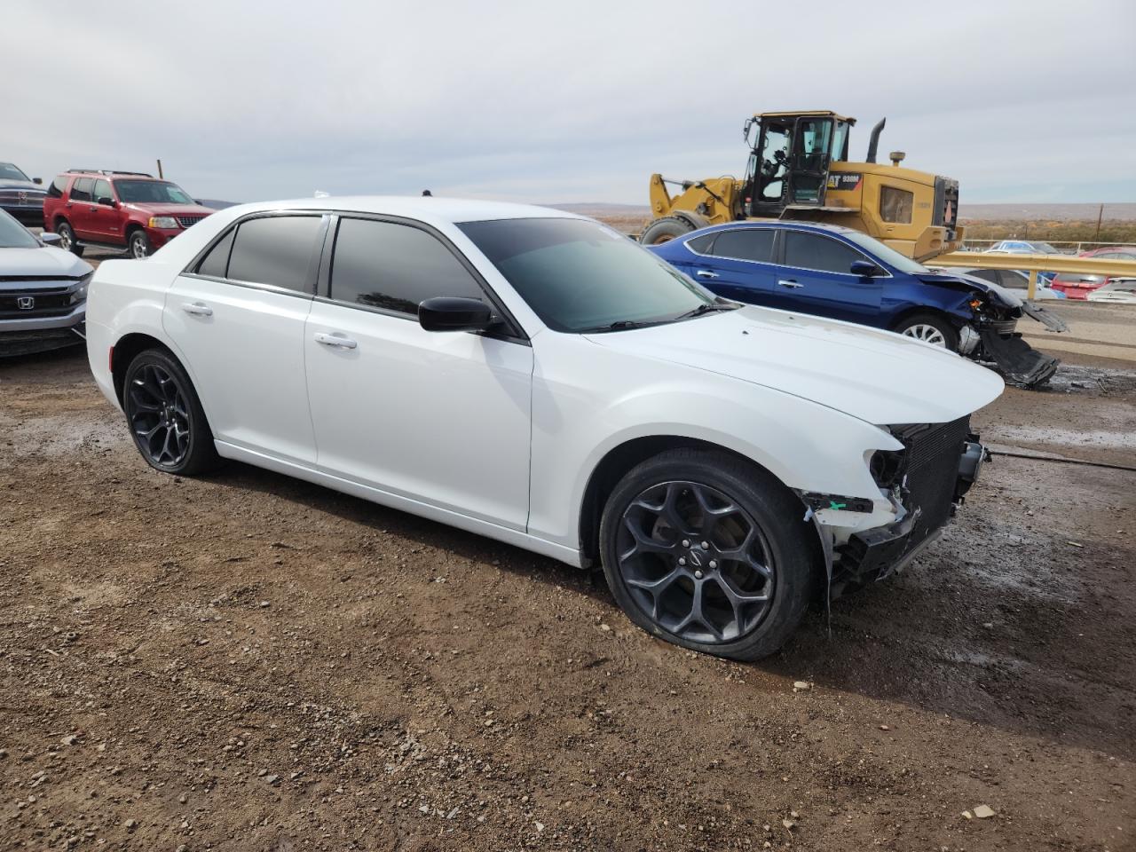 2019 Chrysler 300 Touring - Фото 4