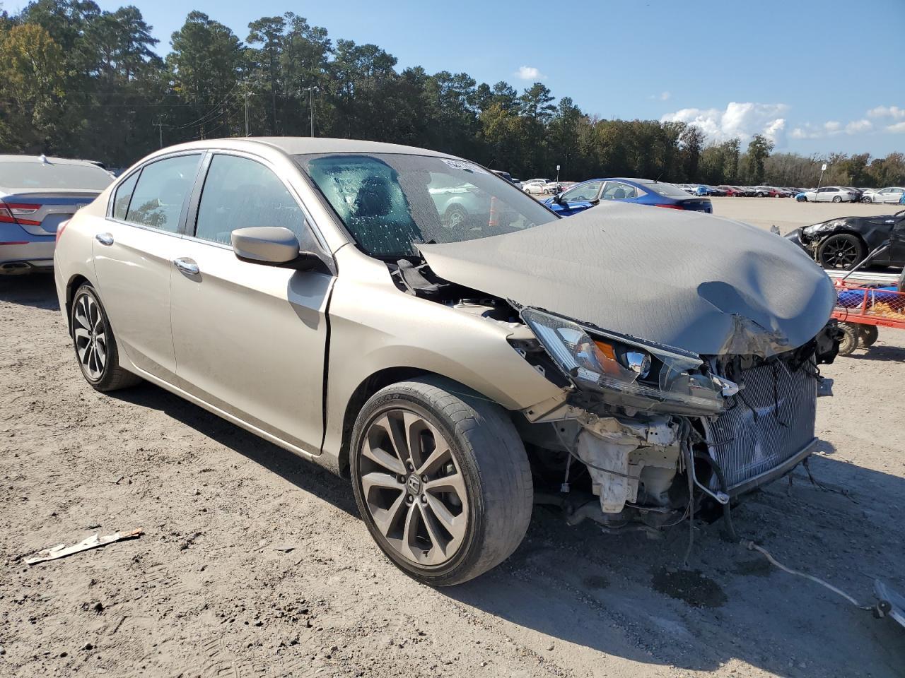 2015 Honda Accord Sport - Image 4