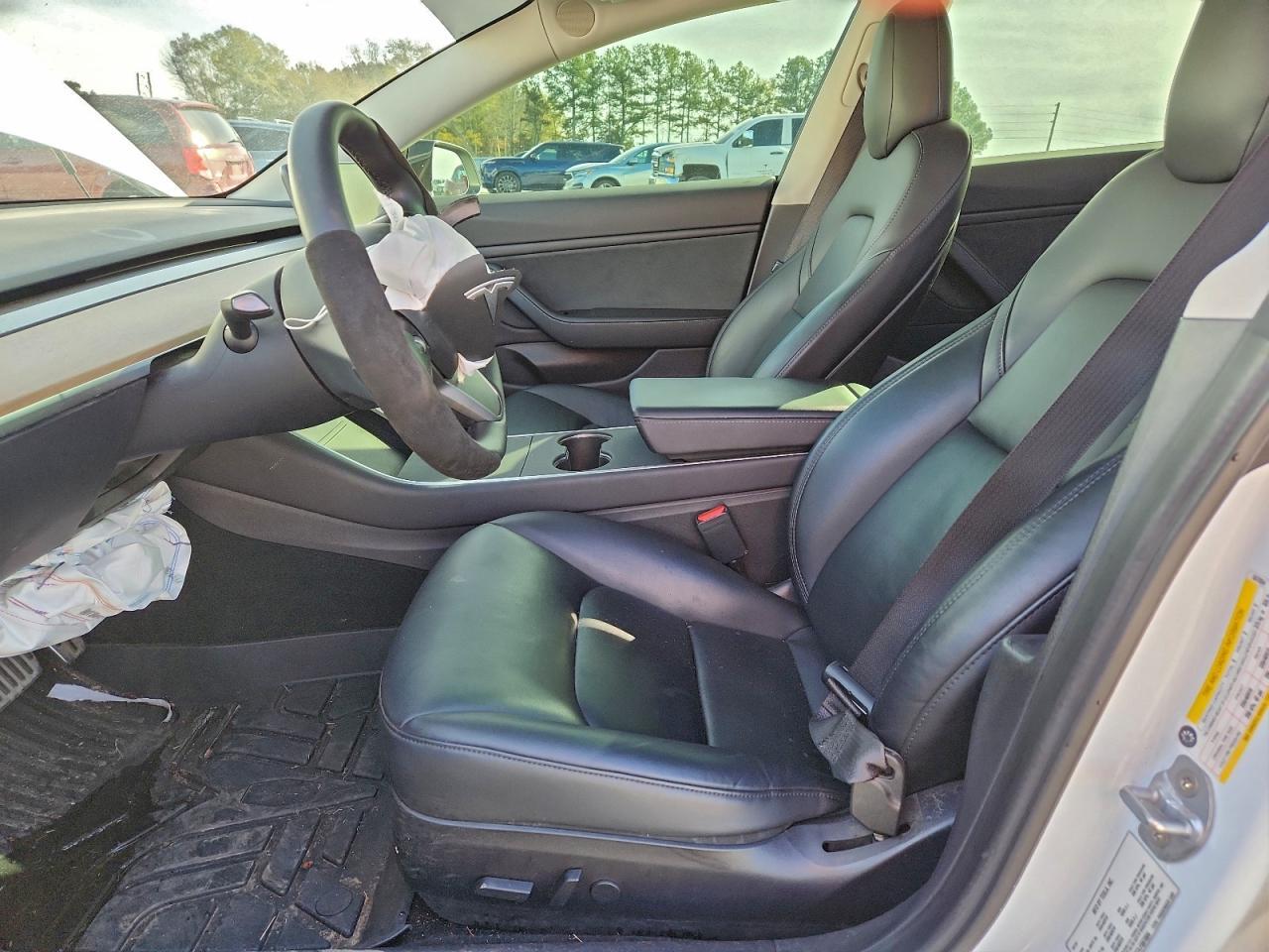 2020 Tesla Model 3 - Фото 7