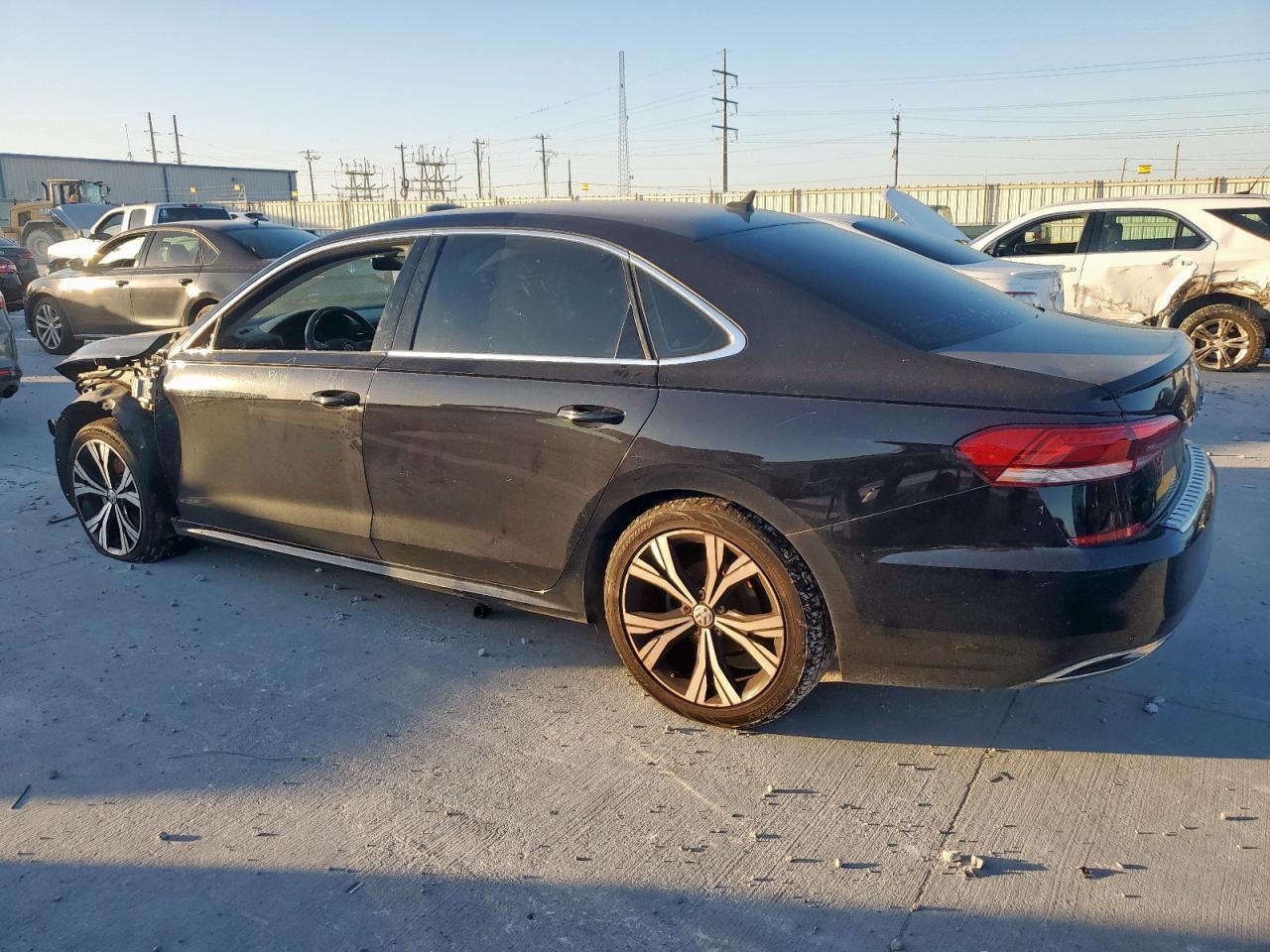 2022 Volkswagen Passat Se - Image 2