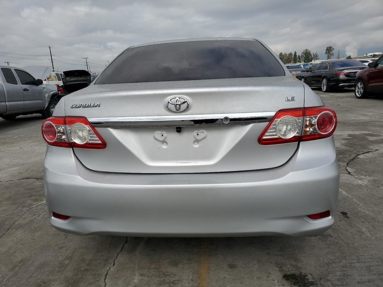 2012 Toyota Corolla Base - Фото 6