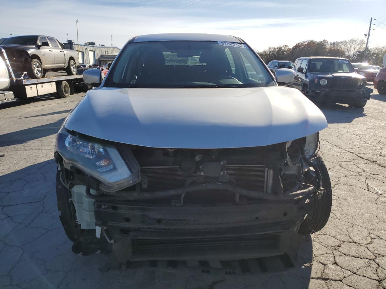 2018 Nissan Rogue S - Фото 5