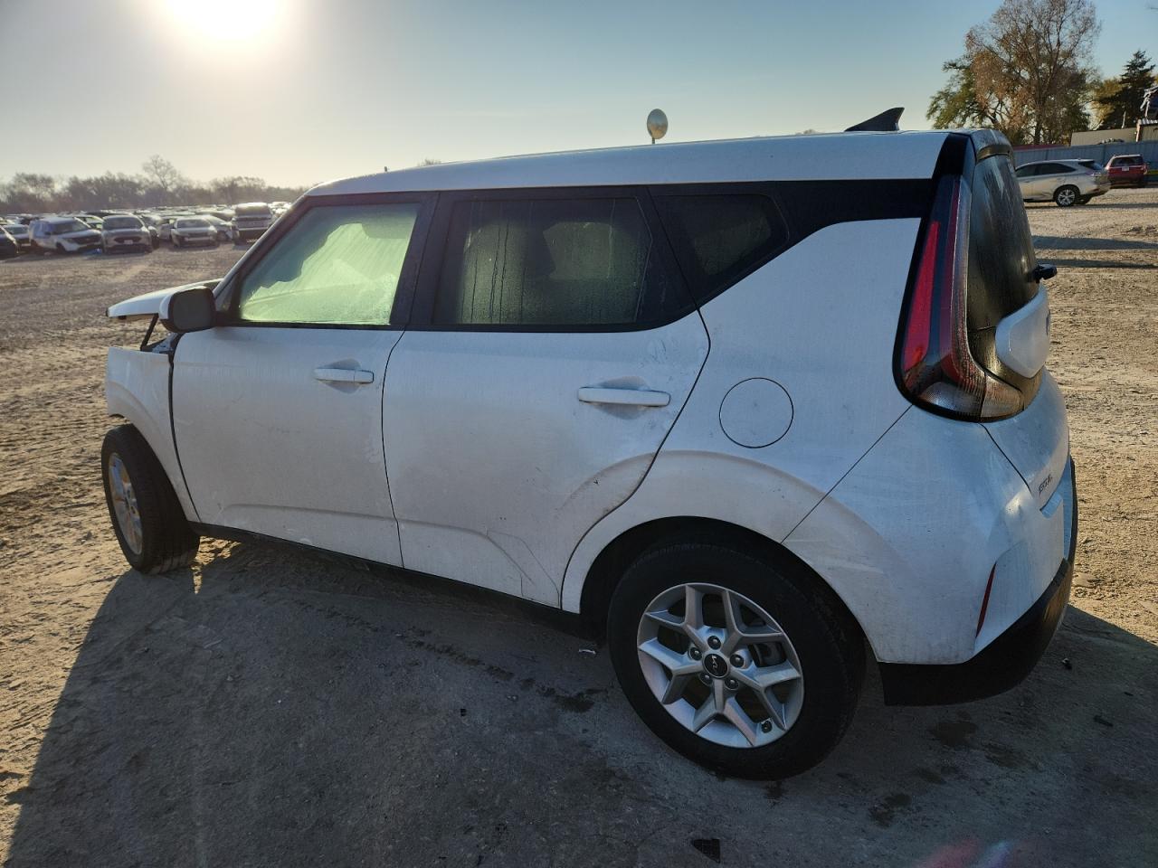 2025 Kia Soul Lx - Image 2