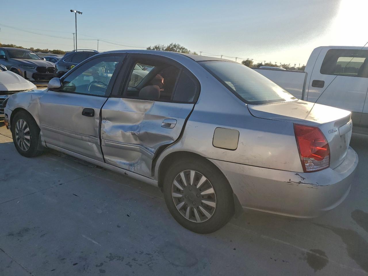 2005 Hyundai Elantra Gls - Image 2