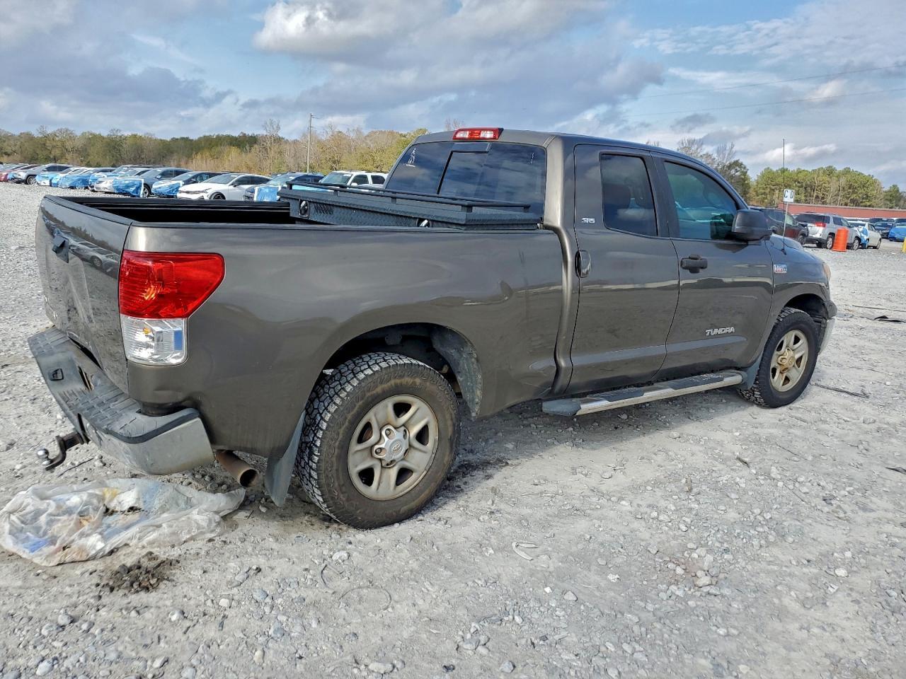 2013 Toyota Tundra Double Cab Sr5 - Image 3