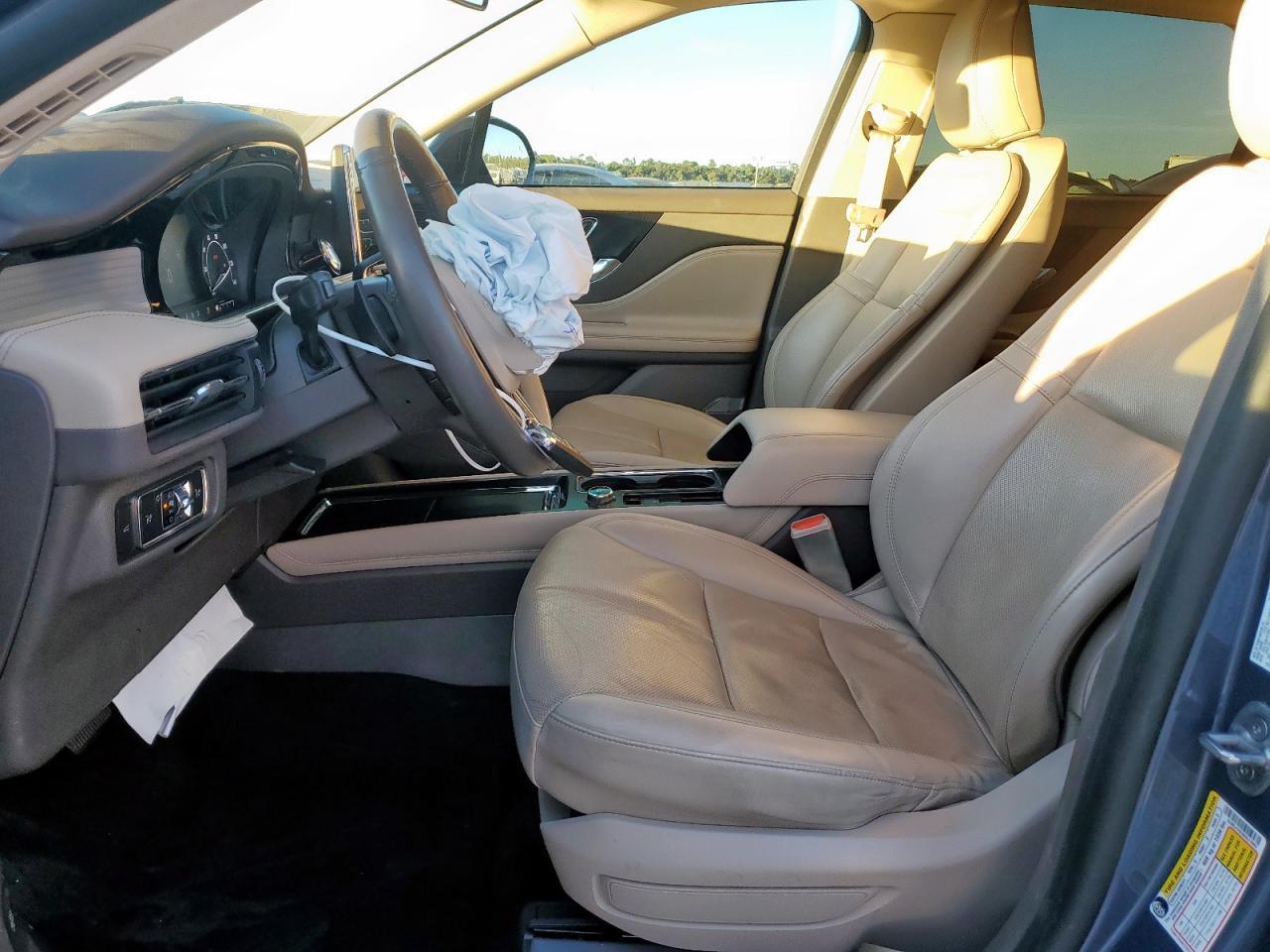 2022 Lincoln Corsair - Фото 7