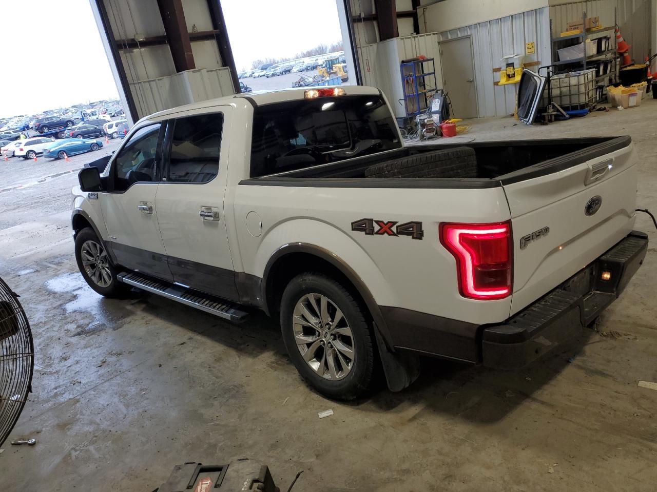 2017 Ford F150 Supercrew - Фото 2