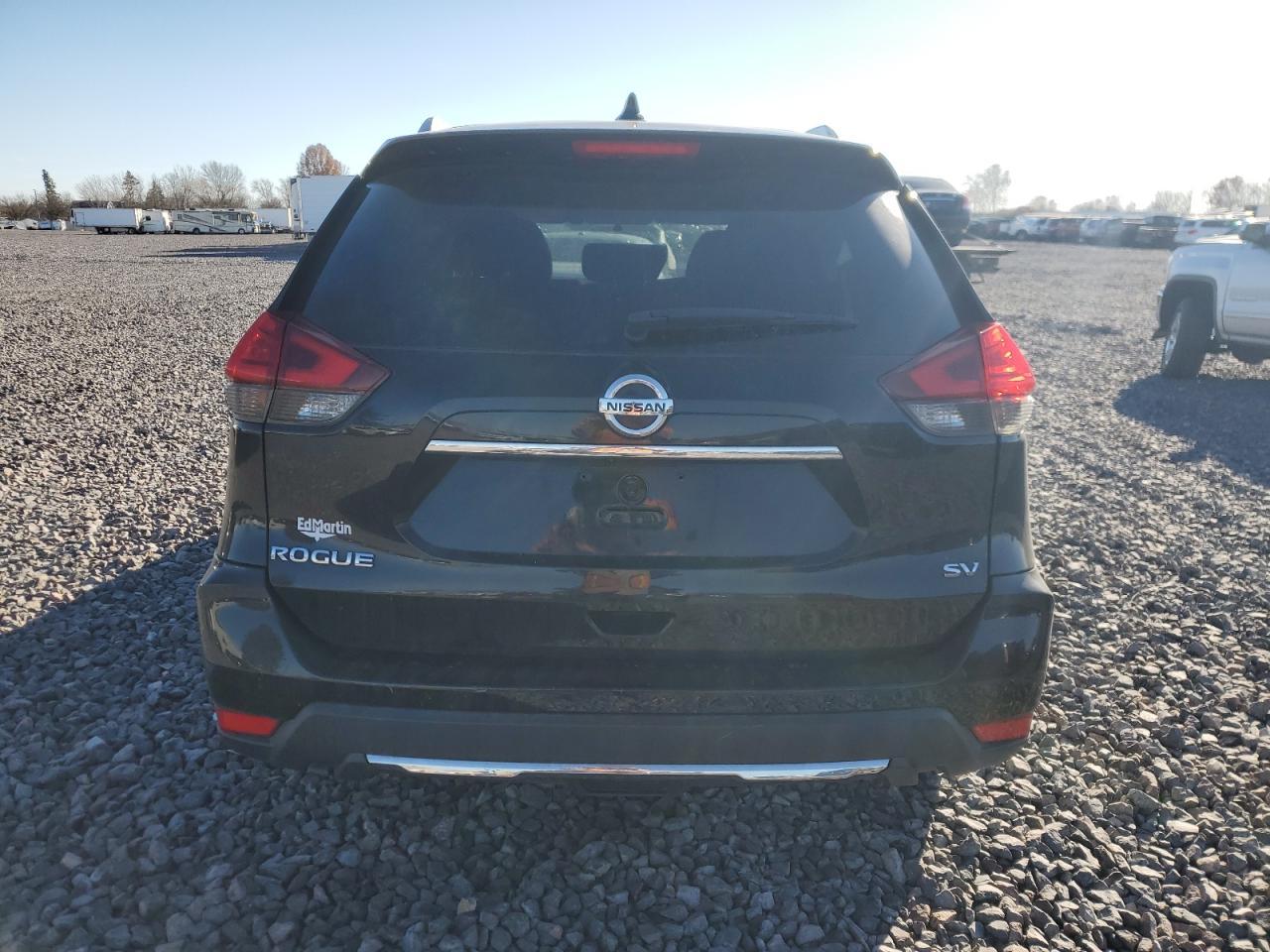 2017 Nissan Rogue S - Image 6