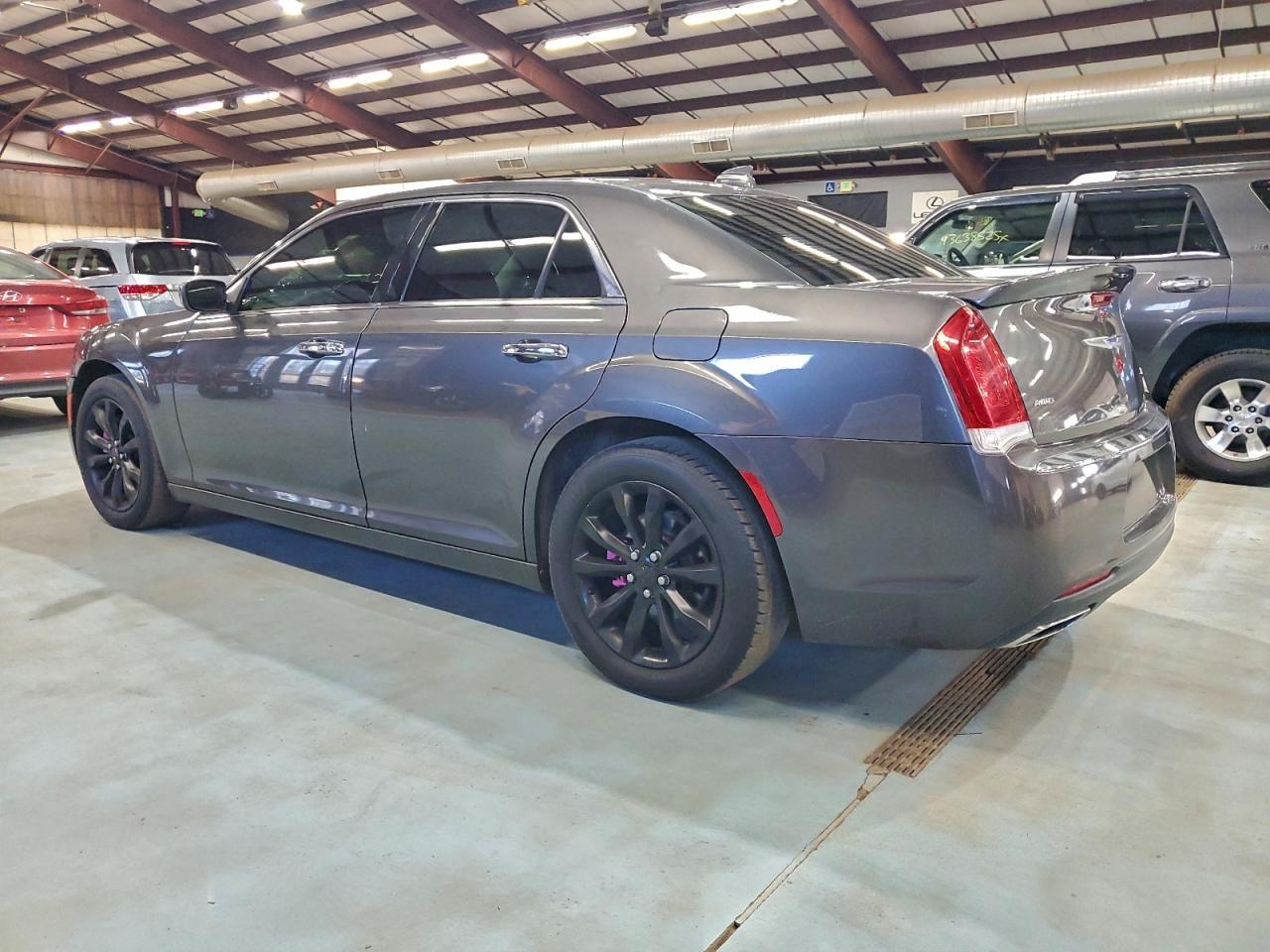 2019 Chrysler 300 Limited - Image 2