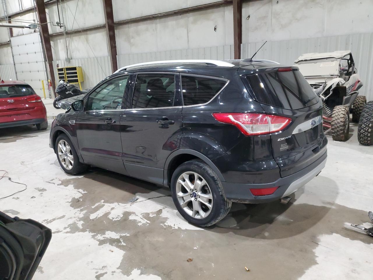 2015 Ford Escape Titanium - Фото 2