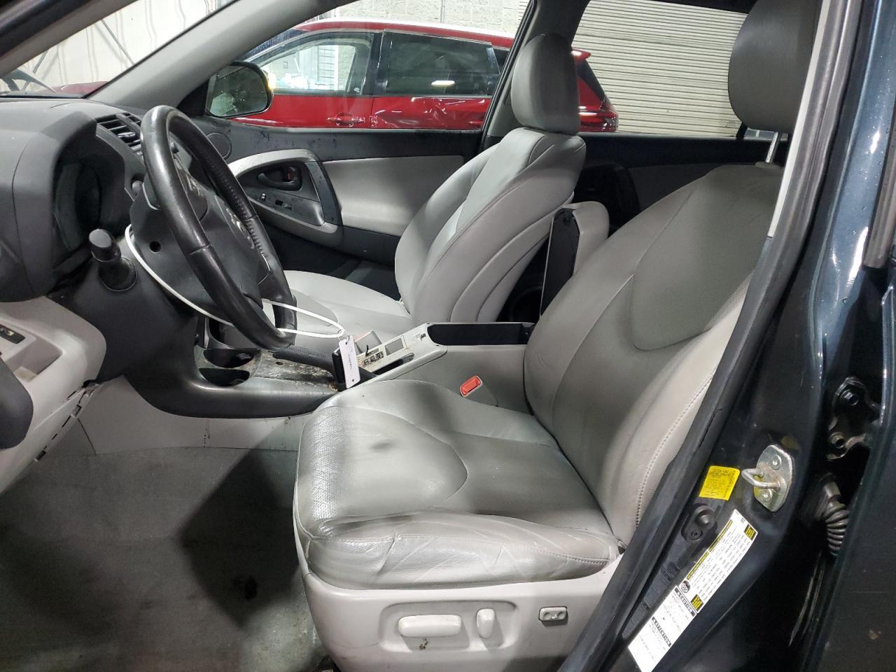 2011 Toyota Rav4 Limited - Image 7