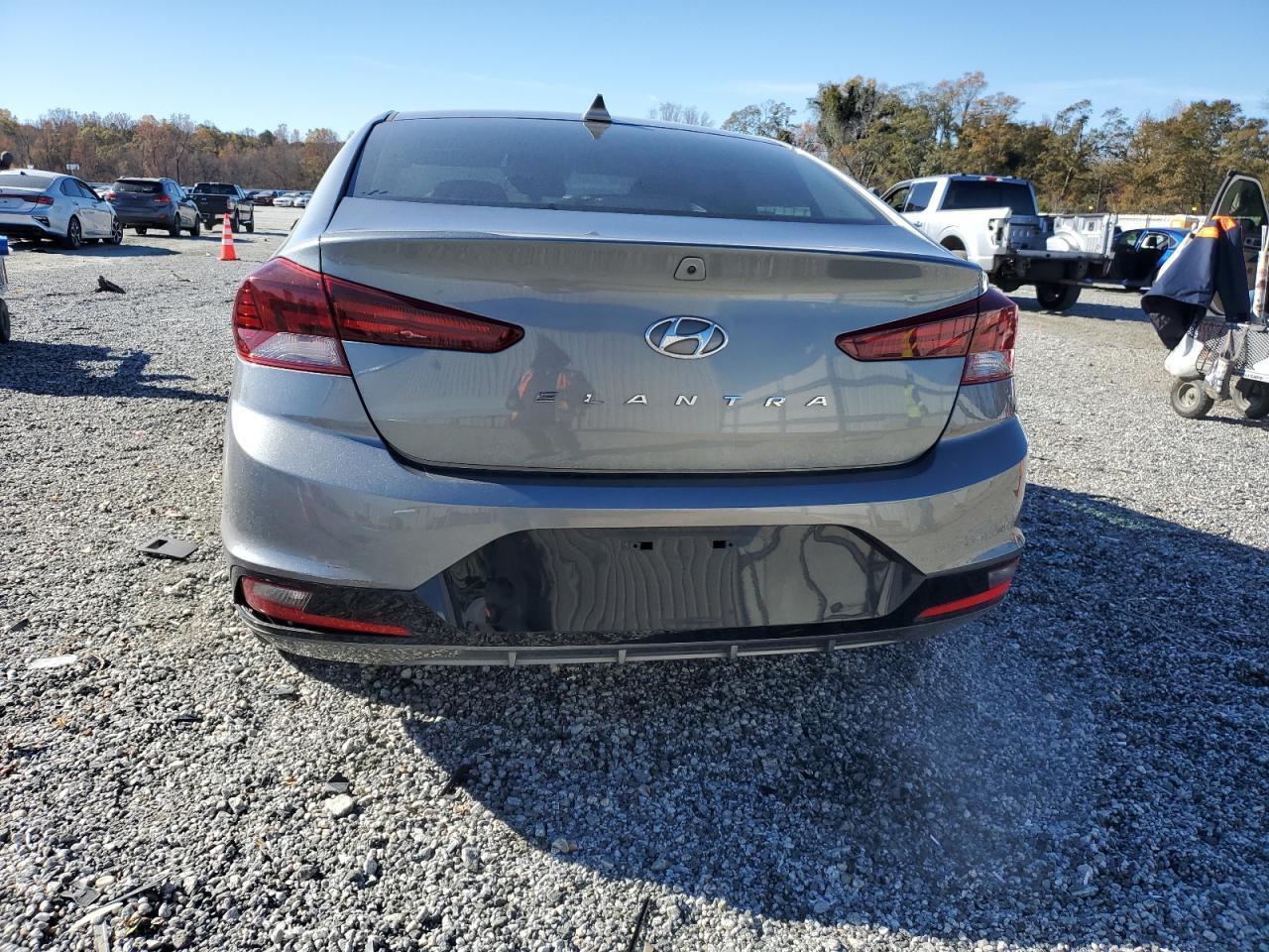 2019 Hyundai Elantra Sel - Фото 6
