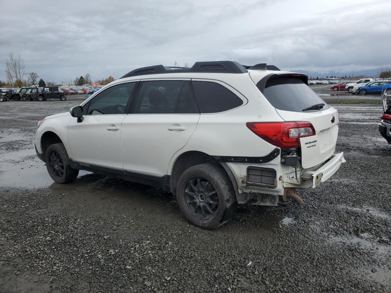 2017 Subaru Outback 2.5I Limited - Фото 2