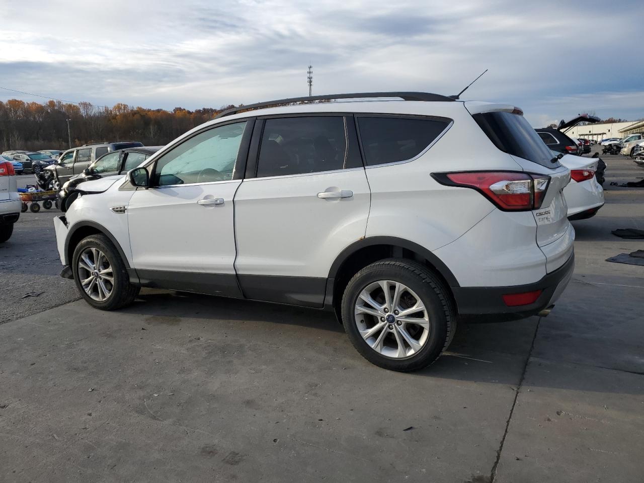 2018 Ford Escape Se - Фото 2