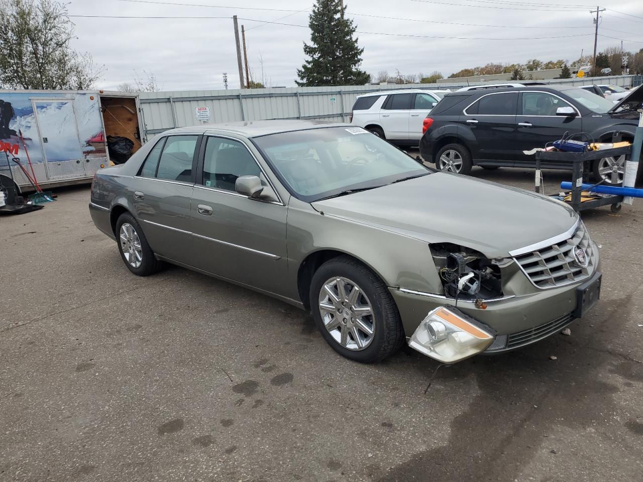 2011 Cadillac Dts Premium Collection - Image 4