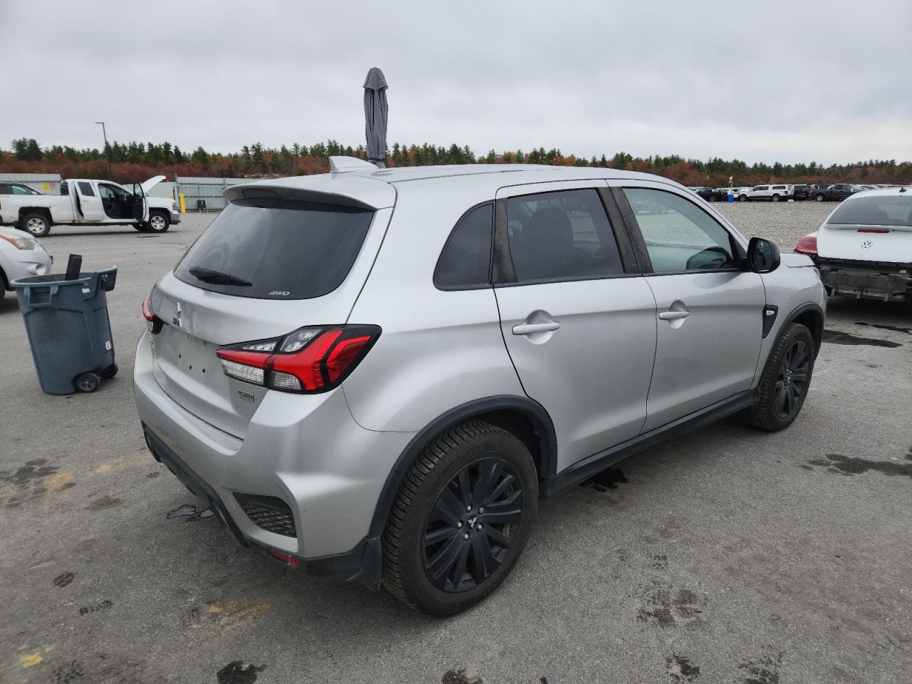 2022 Mitsubishi Outlander Sport Es - Фото 3
