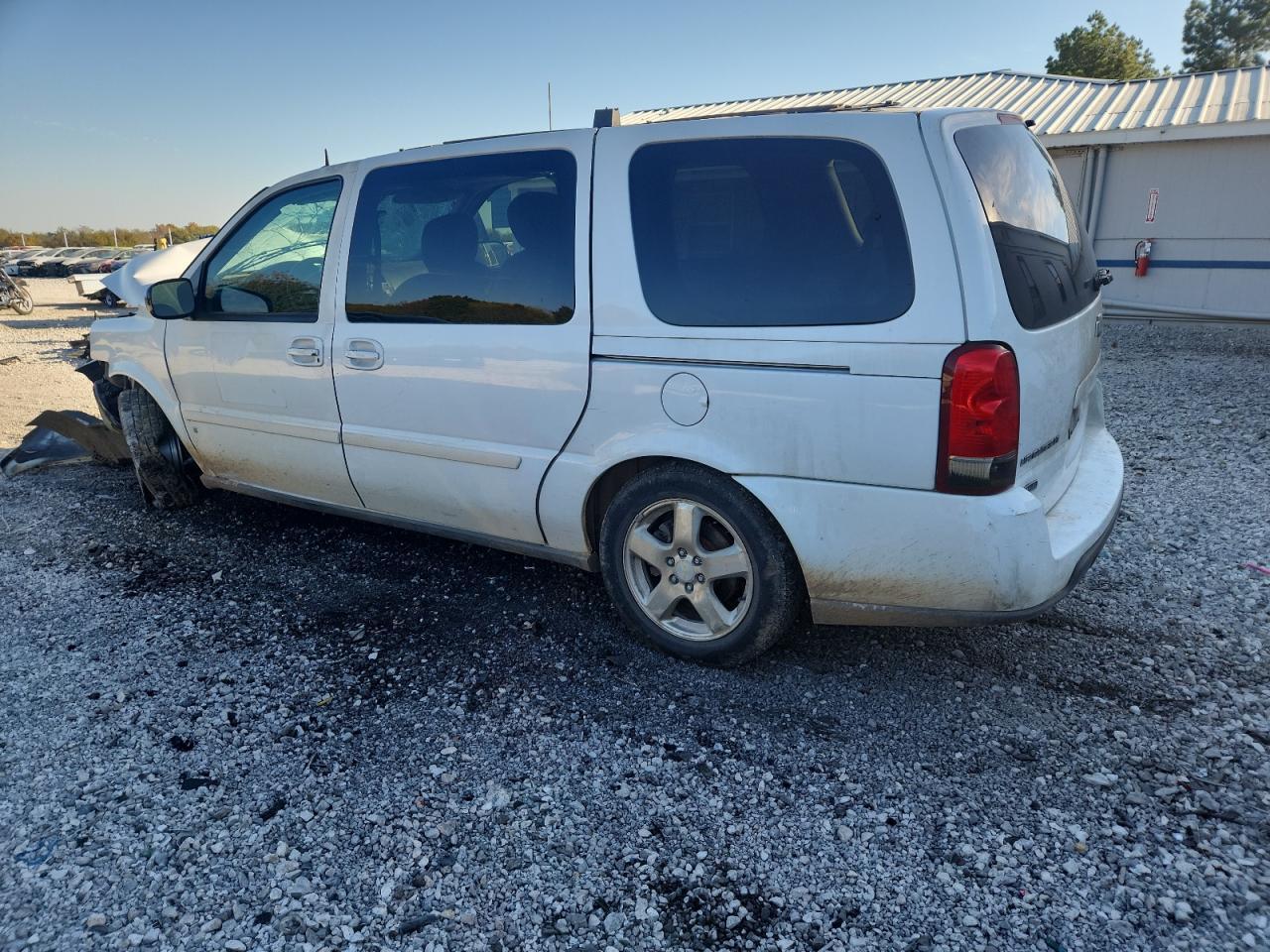 2008 Chevrolet Uplander Lt - Image 2