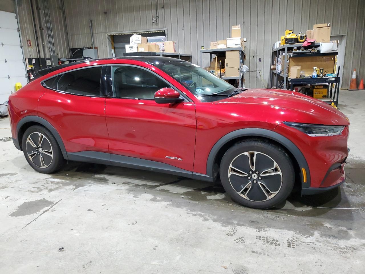 2021 Ford Mustang Mach-E Select - Фото 4