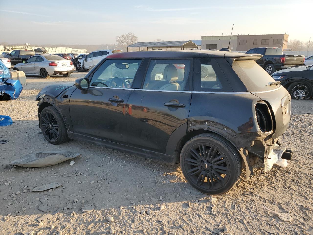 2023 Mini Cooper S - Фото 2