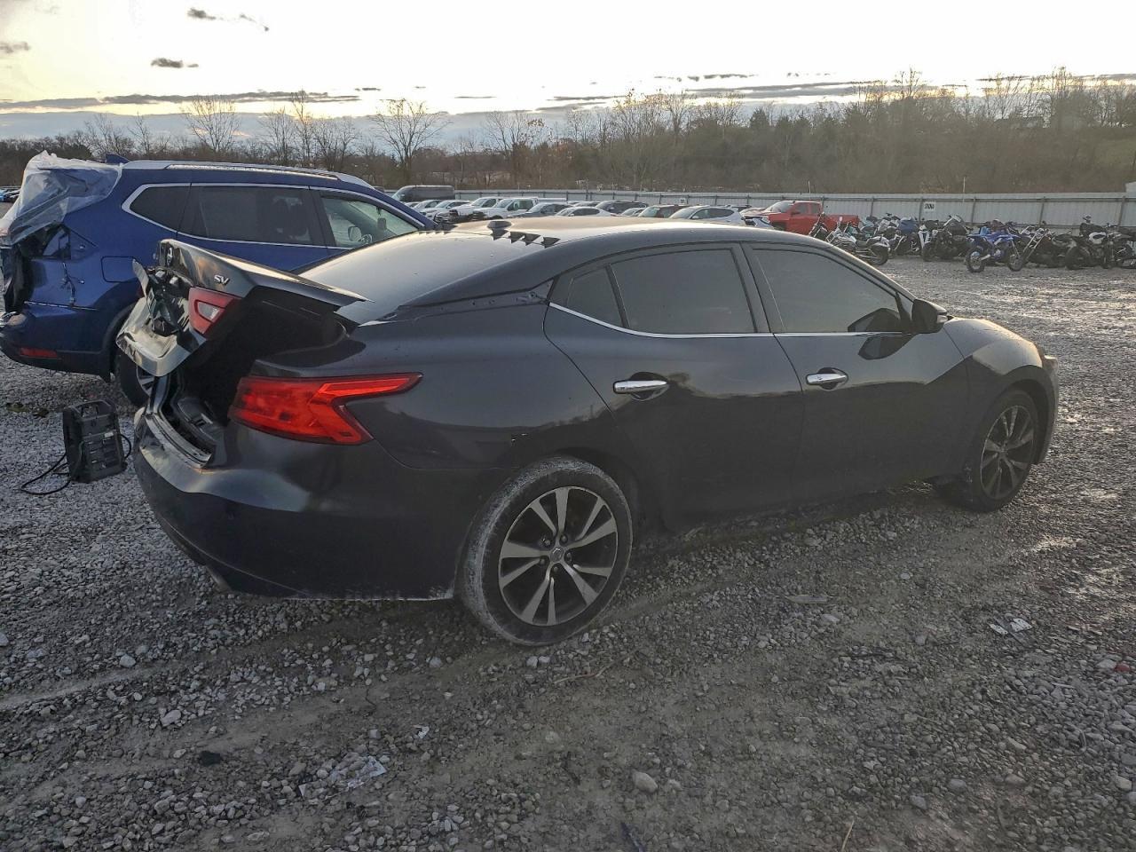 2017 Nissan Maxima 3.5S - Фото 3