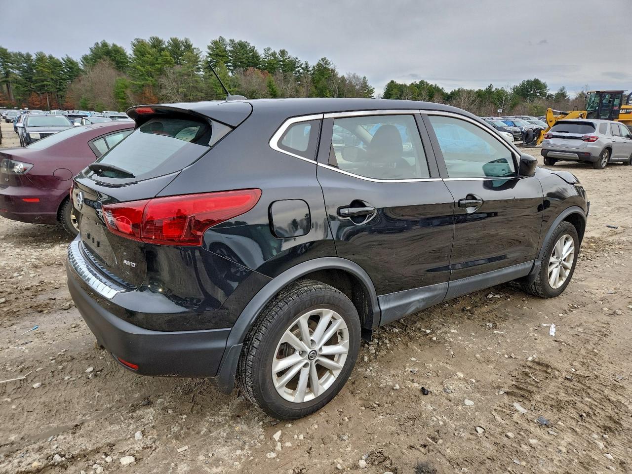 2019 Nissan Rogue Sport S - Фото 3