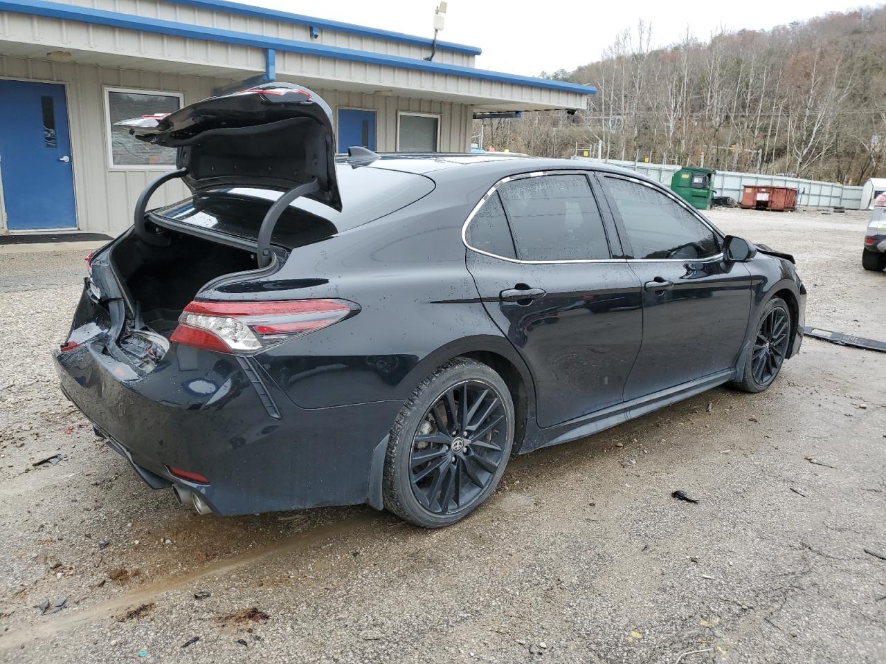 2023 Toyota Camry Xse - Image 3