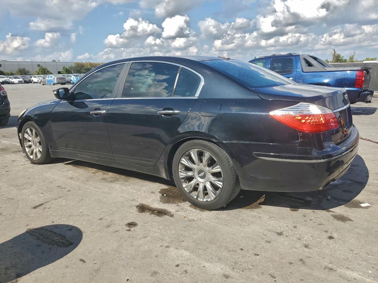 2011 Hyundai Genesis 3.8L V6 - Image 2