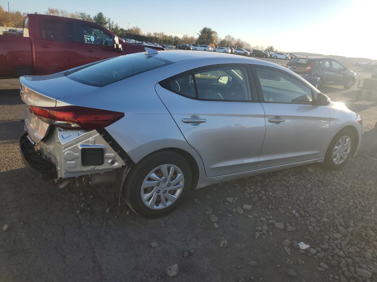 2018 Hyundai Elantra Se - Фото 3