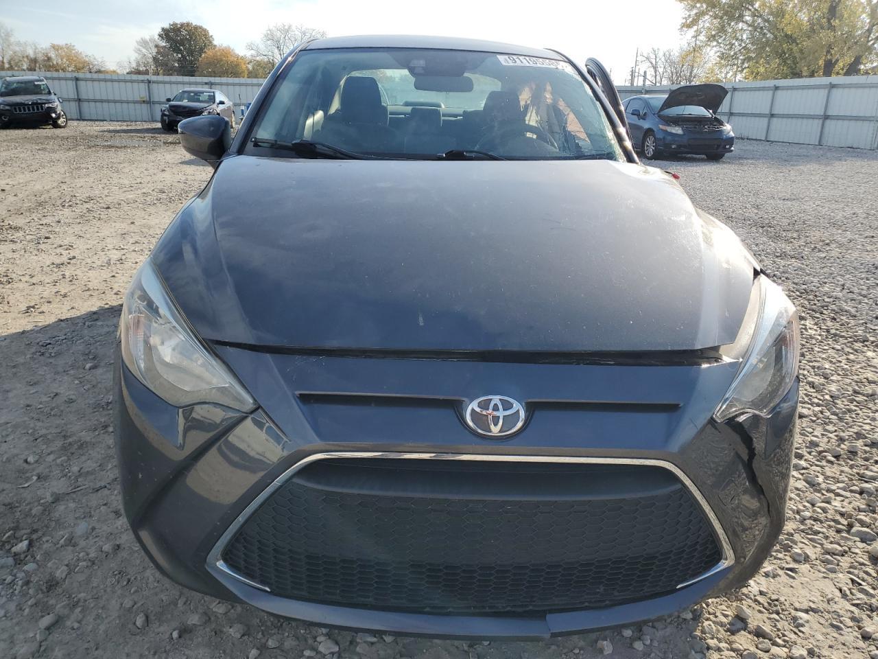 2019 Toyota Yaris L - Фото 5