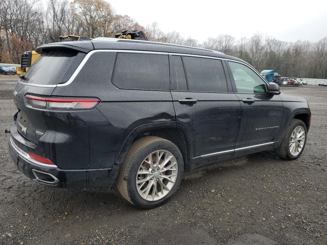 2021 Jeep Grand Cherokee L Summit - Image 3